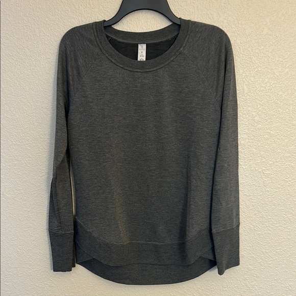 Women's Gray Long Sleeve Top - Picture 2 of 6